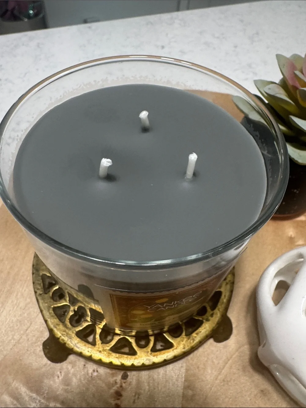 Yankee Candle Train Car Caroles Coal 3 Wick Jar Candle - 14.5 Oz